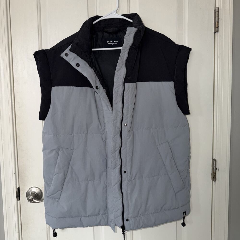 EVERLANE Women's The Renew Vest Size L Cool Grey/Black Colorblock Puffer - Picture 9 of 9